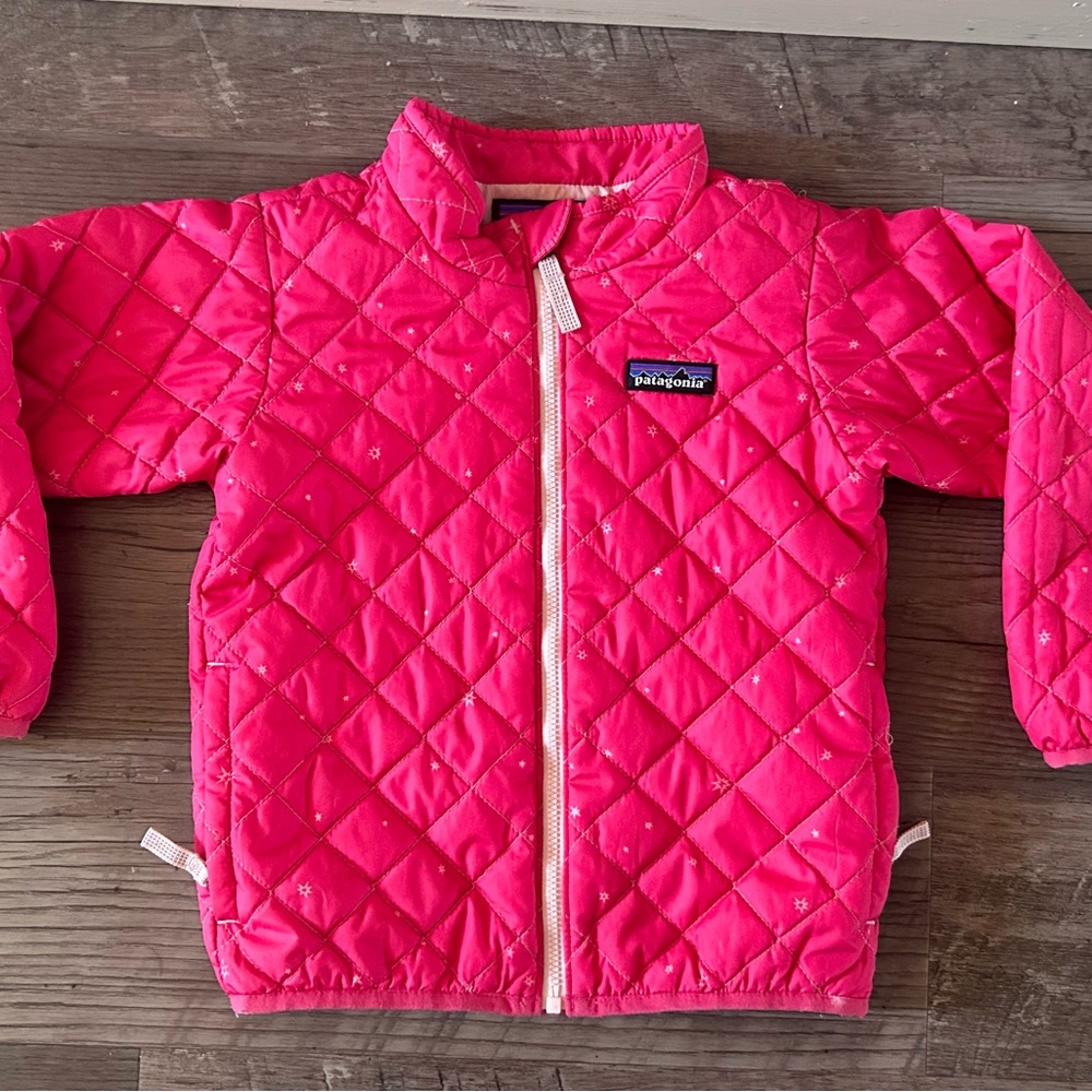 Patagonia Quilted Girls' Jacket - Bright Pink Star print 4T